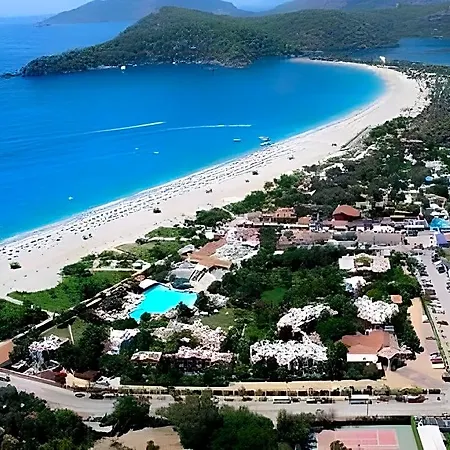 Ξενοδοχείο Perdikia 3*