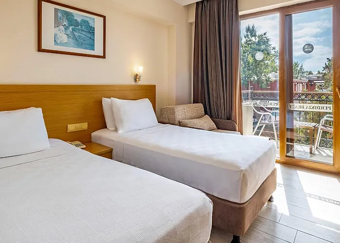 Hotel Perdikia 3*
