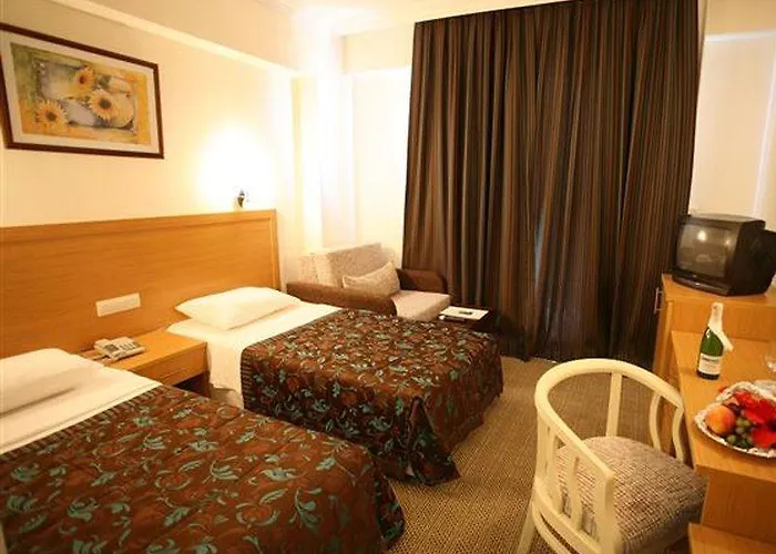 Hotel Perdikia 3*