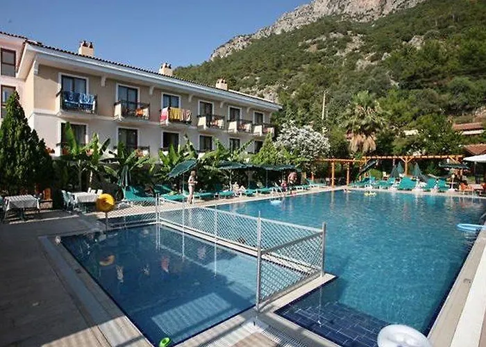 Hotel Perdikia