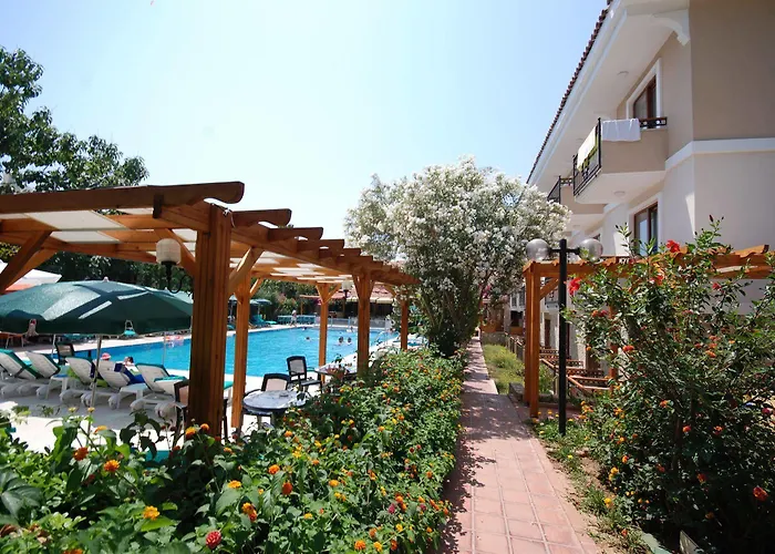 Hotel Perdikia 3*