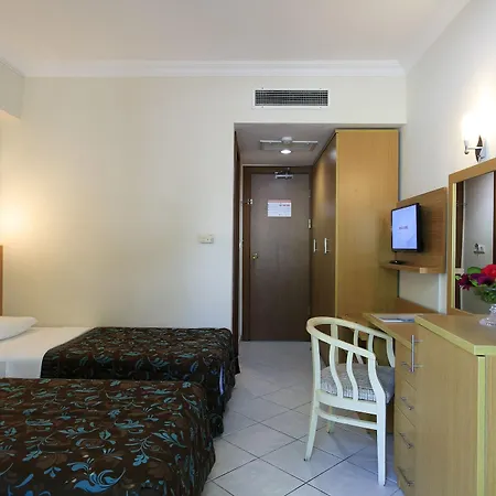 Perdikia Hotel 3*