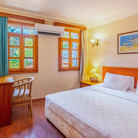 Hotel Perdikia